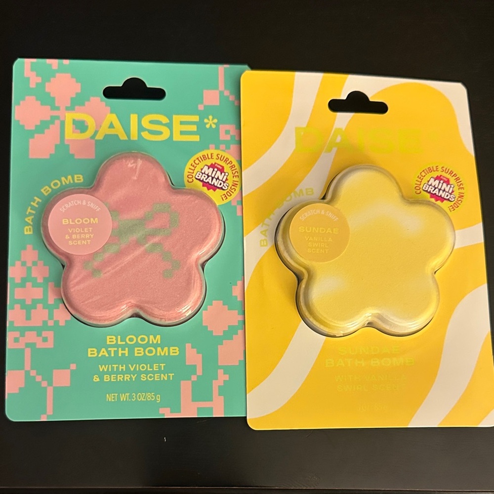 Bloom & Sundae Flower Bath Bomb Duo - Pink & Yellow